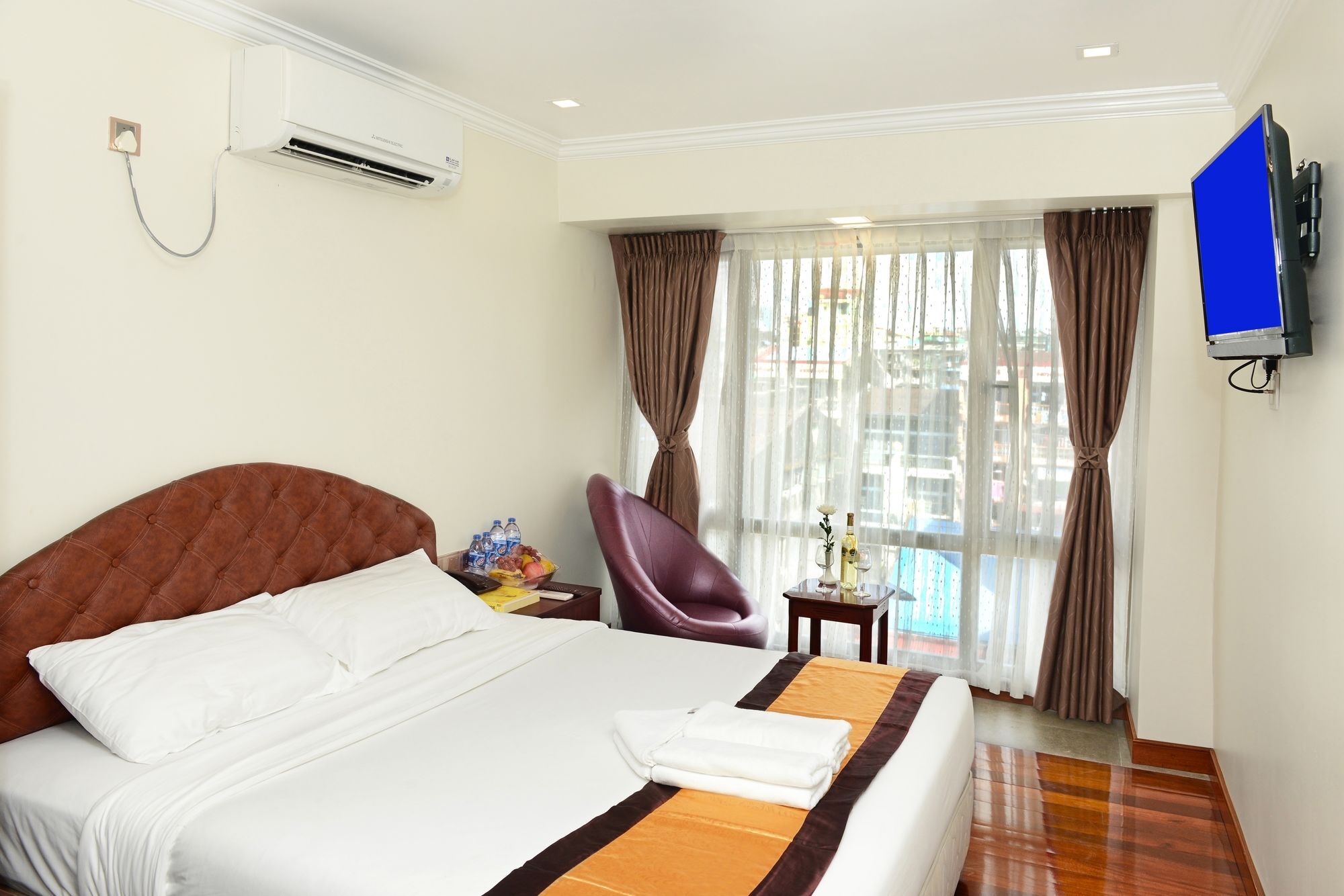 יאנגון Hotel Bond מראה חיצוני תמונה